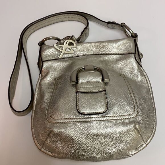 B Makowski silver metallic Crossbody Bag A27 - Picture 2 of 12
